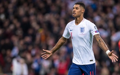 乐鱼电竞-C罗国家队百球里程碑全回顾